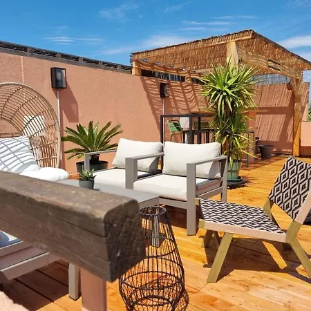 Lägenhet Superbe Avec Rooftop Prive Saint-Tropez